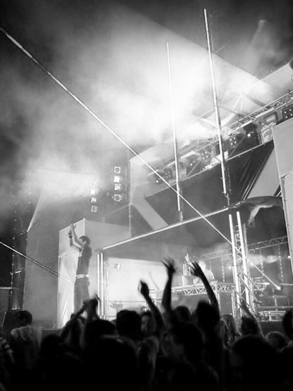 DJ Markoss is te boeken voor festivals en andere evenementen